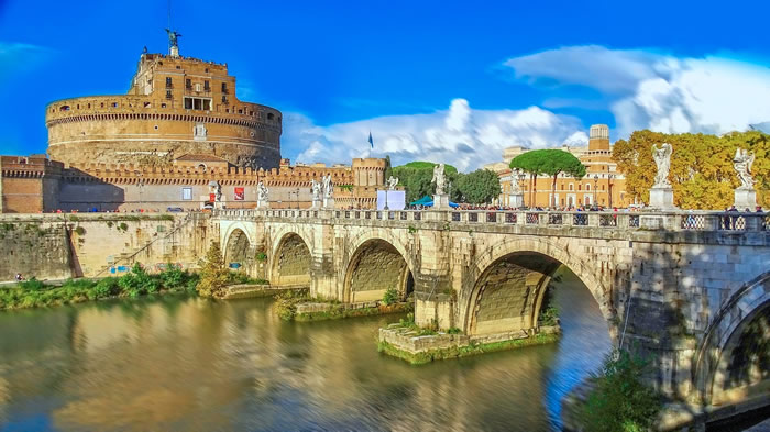 Le pont des Anges au Vatican à Rome en Italie